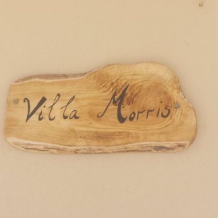 Villa Morris นีดรี ภายนอก รูปภาพ