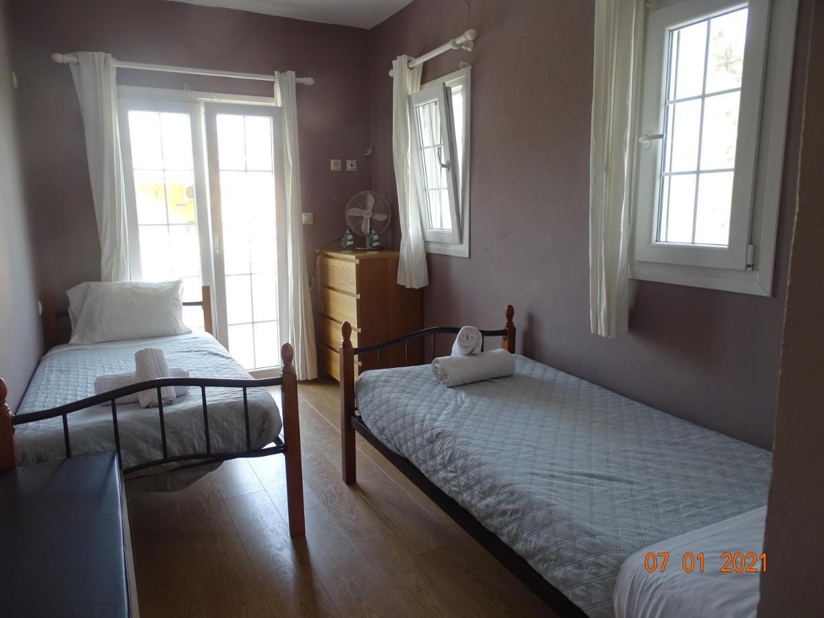 Villa Morris นีดรี ภายนอก รูปภาพ