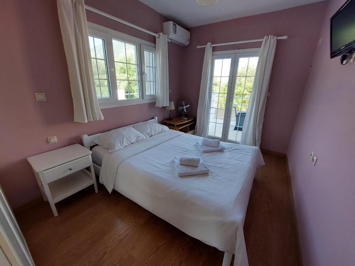 Villa Morris นีดรี ภายนอก รูปภาพ