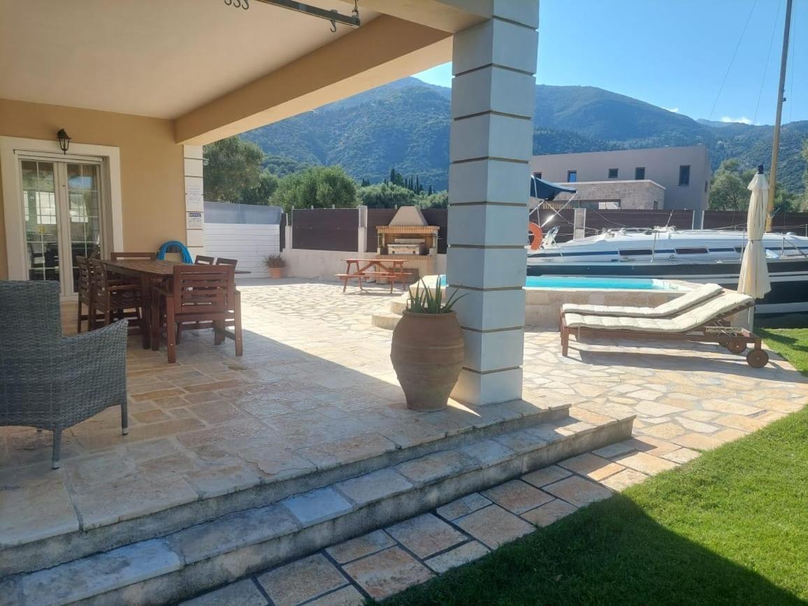 Villa Morris นีดรี ภายนอก รูปภาพ